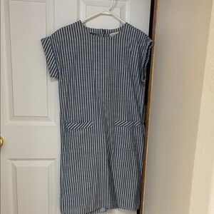 Appleseed's Navy and White Striped Dress shirt style with pockets Size 6